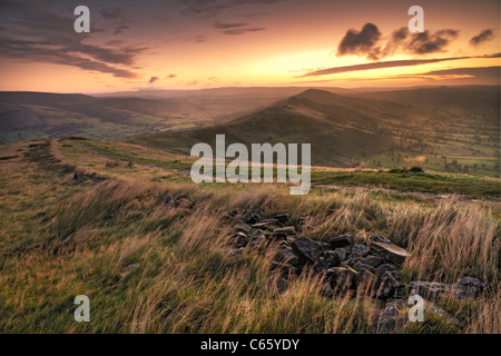 Ansicht von Hollins Flanke von Mam Tor, Dark Peak, Peak District, Derbyshire Stockfoto