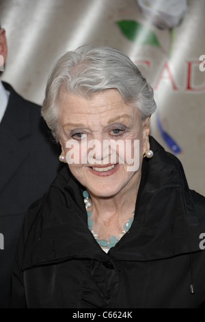 Angela Lansbury in Anwesenheit für ARCADIA Opening Night am Broadway, Ethel Barrymore Theatre, New York, NY 17. März 2011. Foto von: Rob Rich/Everett Collection Stockfoto