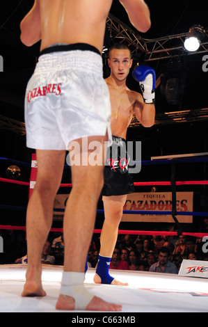 Kevin Molina bei einem öffentlichen Auftritt für nehmen ON SHOW präsentiert $10.000 Professional Muay Thai Kickbox-Turnier, 7 Zug Theater, Flushing, NY 17. Juli 2010. Foto von: Gregorio T. Binuya/Everett Collection Stockfoto