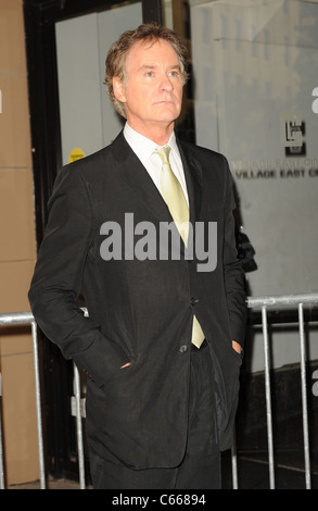 Kevin Kline im Ankunftsbereich für THE EXTRA MAN Premiere, East Village Cinemas, New York, NY 19. Juli 2010. Foto von: Kristin Callahan/Everett Collection Stockfoto