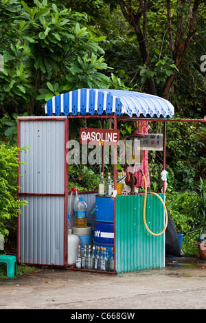 Einer örtlichen Tankstelle auf Ko Pha-Ngan, Thailand Stockfoto