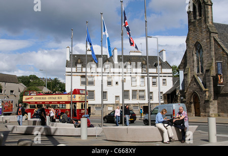 Der Königin Gallery Edinburgh Schottland UK und Vintage tour bus Stockfoto