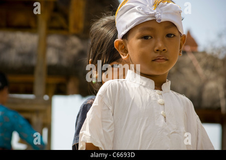 Balinesische jungen und Mädchen Stockfoto