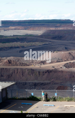 Rumpf – Rost – Mahoning Open Pit Eisen mir Besucher übersehen Stockfoto