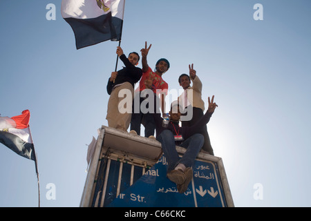 Feiern 2011 Ägypter im Kairoer Tahrir-Platz am Feb.18 Tag des Sieges, eine Woche nach dem Sturz von Präsident Hosni Mubarak Stockfoto