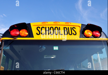 Frontal gelben amerikanischen Schulbus. USA Stockfoto