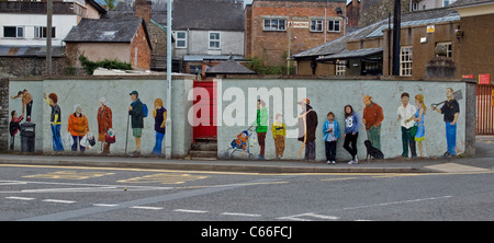 Street-Art bemalte Wand in Builth Wells Powys Wales Stockfoto