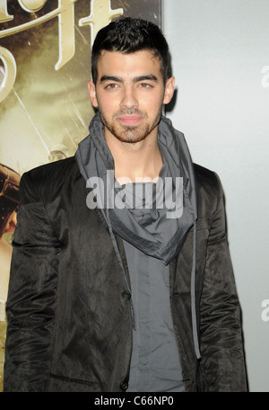 Joe Jonas im Ankunftsbereich für SUCKER PUNCH Premiere, Graumans Chinese Theatre, Los Angeles, CA 23. März 2011. Foto von: Dee Cercone/Everett Collection Stockfoto