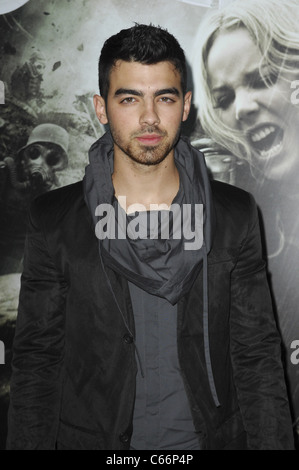 Joe Jonas im Ankunftsbereich für SUCKER PUNCH Premiere, Graumans Chinese Theatre, Los Angeles, CA 23. März 2011. Foto von: Elizabeth Stockfoto