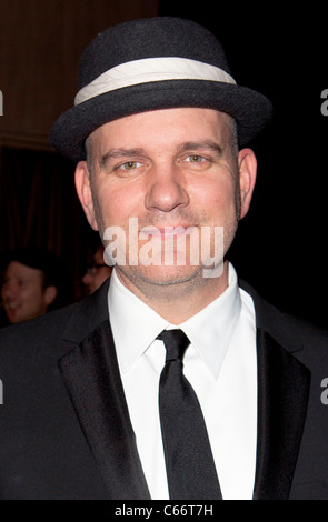 Mike O' Malley im Ankunftsbereich für American Cinema Editors 61. jährliche ACE Eddie Awards, Beverly Hilton Hotel, Los Angeles, CA 19. Februar 2011. Foto von: Emiley Schweich/Everett Collection Stockfoto