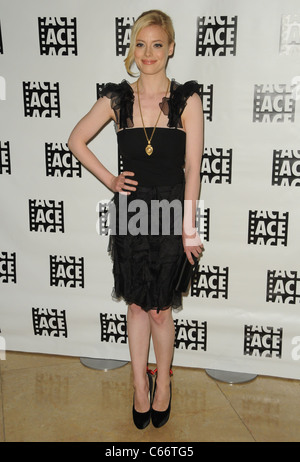 Gillian Jacobs im Ankunftsbereich für American Cinema Editors 61. jährliche ACE Eddie Awards, Beverly Hilton Hotel, Los Angeles, CA 19. Februar 2011. Foto von: Dee Cercone/Everett Collection Stockfoto