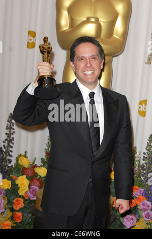 Lee Unkrich (Best Animated Feature Film des Jahres für TOY STORY 3) im Presseraum für die 83. Academy Awards Oscars - Press Room, das Kodak Theatre, Los Angeles, CA 27. Februar 2011. Foto von: Elizabeth Goodenough/Everett Collection Stockfoto