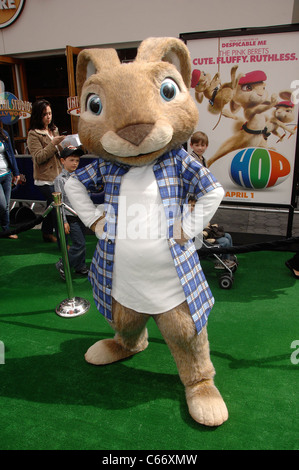 Fred im Ankunftsbereich für HOP Premiere, Universal CityWalk, Los Angeles, CA 27. März 2011. Foto von: Michael Germana/Everett Collection Stockfoto