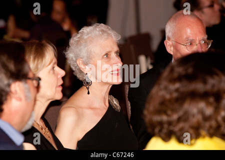 MWA Großmeister Sara Paretsky in Anwesenheit für die Edgars Bankett präsentiert von Mystery Writers of America, Grand Hyatt Hotel, Stockfoto