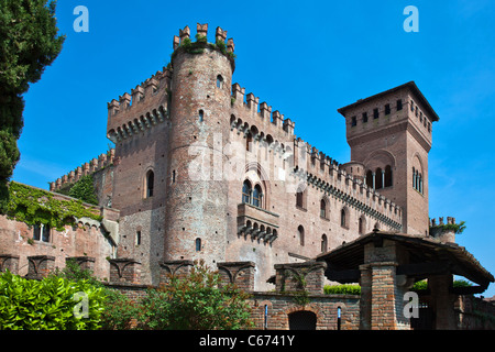 Italien, Piemont, Monferrato, Gabiano Monferrato, das Schloss Italien, Piemont, Monferrato, Gabiano Monferrato, das Schloss