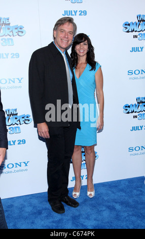 Raja Gosnell im Ankunftsbereich für die SCHLÜMPFE-Premiere, The Ziegfeld Theatre, New York, NY 24. Juli 2011. Foto von: Andres Otero/Everett Collection Stockfoto