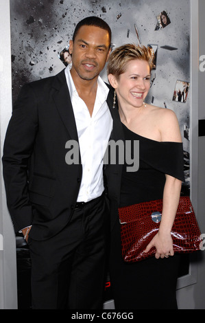 Craig Thomas, Adrianne Richards im Ankunftsbereich für Quellcode Premiere, Arclight Cinerama Dome, Los Angeles, CA 28. März 2011. Foto von: Michael Germana/Everett Collection Stockfoto