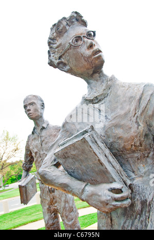 "Testament", Little Rock Nine Civil Rights Denkmal, vom Bildhauer John Deering, State Capitol Gründen in Little Rock, Arkansas Stockfoto