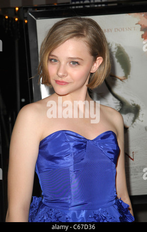 Chloe Moretz im Ankunftsbereich für LET ME IN Premiere, Bruin Theater, Westwood Village, Los Angeles, CA 27. September 2010. Foto von: Stockfoto