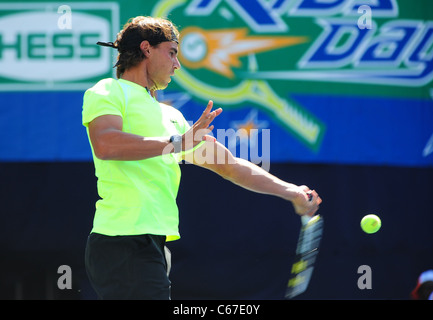 Rafael Nadal bei einem öffentlichen Auftritt für 2010 Arthur Ashe Kids Day, USTA Billie Jean King National Tennis Center, Flushing, NY 28. August 2010. Foto von: Gregorio T. Binuya/Everett Collection Stockfoto