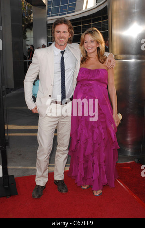 Sam Trammell, Missy Yager im Ankunftsbereich für TRUE BLOOD Staffel vier Premiere auf HBO, Arclight Cinerama Dome, Los Angeles, CA 21. Juni 2011. Foto von: Elizabeth Goodenough/Everett Collection Stockfoto