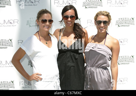 Molly Mesnick, Ann Leuders, Wien Girardi anwesend für Bachelor Jesse Csincsak und Ann Leuders Hochzeit After Party, Gerücht Stockfoto