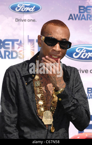 Michael Stevenson (aka Tyga) im Ankunftsbereich für 2011 BET Awards, Shrine Auditorium, Los Angeles, CA 26. Juni 2011. Foto von: Elizabeth Goodenough/Everett Collection Stockfoto