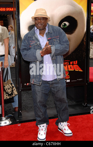 Cedric the Entertainer im Ankunftsbereich für KUNG FU PANDA 2 Premiere, Graumans Chinese Theatre, Los Angeles, CA 22. Mai 2011. Foto Stockfoto