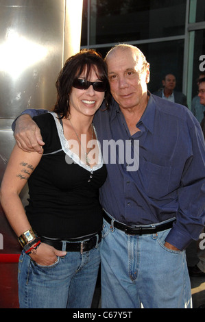 Dayton Callie im Ankunftsbereich für SONS OF ANARCHY Staffel drei Premiere am FX, Arclight Cinerama Dome, Los Angeles, CA 30. August 2010. Foto von: Dee Cercone/Everett Collection Stockfoto