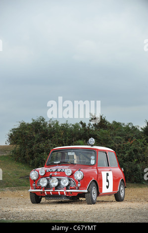 1964 Mini Cooper 1,275s Rallye Limousine die Ex arbeitet 1965 Rac Rallye und 1966 schottischen Sieger Stockfoto