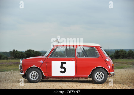 1964 Mini Cooper 1,275s Rallye Limousine die Ex arbeitet 1965 Rac Rallye und 1966 schottischen Sieger Stockfoto