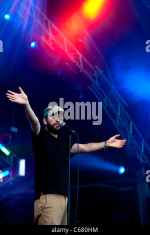 Benicassim, FIB Juli 2011 - International Music Festival - Manolo Martinez von Astrud auf der Bühne, Samstag 16 Stockfoto