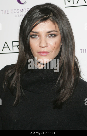 Jessica Szohr in Anwesenheit für Grand Opening von Marquee Nachtclub, The Cosmopolitan of Las Vegas, Las Vegas, NV 30. Dezember 2010. Foto von: James Atoa/Everett Collection Stockfoto