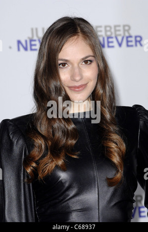 Jennifer Missoni im Ankunftsbereich für JUSTIN BIEBER: NEVER NEVER sagen Premiere, Nokia Theatre, Los Angeles, CA 8. Februar 2011. Foto von: Elizabeth Goodenough/Everett Collection Stockfoto