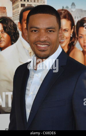 Laz Alonso im Ankunftsbereich für JUMPING THE BROOM Premiere, Arclight Cinerama Dome, Los Angeles, CA 4. Mai 2011. Foto von: Elizabeth Stockfoto