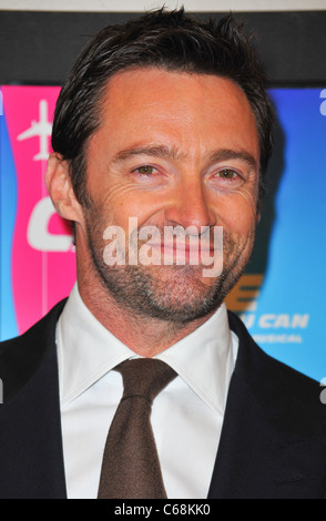 Hugh Jackman in Anwesenheit für CATCH ME IF YOU CAN Opening Night, The Neil Simon Theatre, New York, NY 10. April 2011. Foto von: Gregorio T. Binuya/Everett Collection Stockfoto