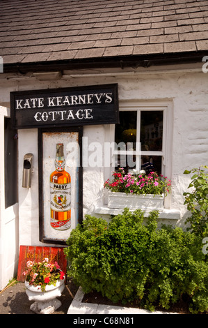 Kearney Cottage in der Nähe von Gap of Dunloe in County Kerry, Irland Stockfoto