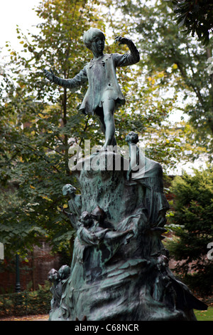 Peter Pan Statue im Egmont Park, Brüssel Stockfoto