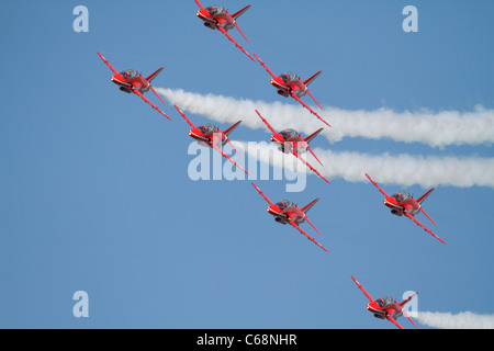 Royal Air Force Red Arrows anzeigen an der Bristol International Balloon Fiesta. Ashton Gericht, August 2011. Stockfoto