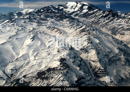 Blick über Valle Nevado, das größte Skigebiet in der südlichen Hemisphäre. Los Andes, Valparaiso, Chile, Südamerika Stockfoto