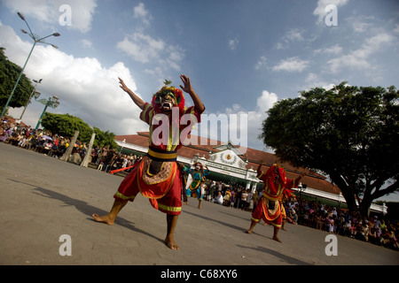 Buto Cakil (Beast) Tanz Stockfoto