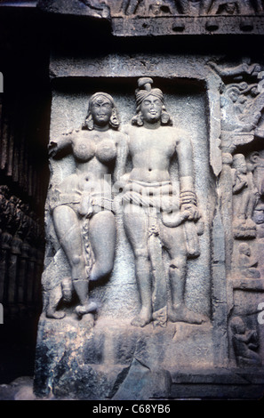 Skulptur der Chaitya Mithuna paar, Karla Höhlen, Lonavala, Maharashtra, Indien. Stockfoto