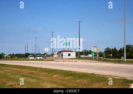 Fahrzeug-LKW Wiegestation am Trans Canada Highway 1 Headingley Manitoba Kanada Stockfoto