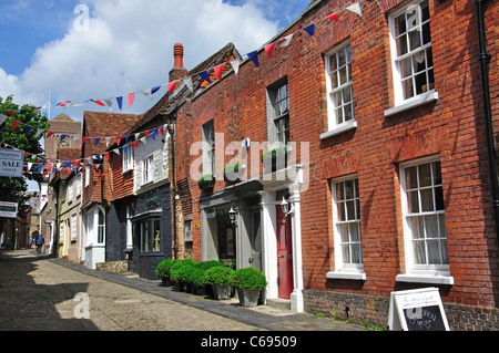 Kopfsteinpflaster und Periode Häuser, Lombard Street, Petworth, West Sussex, England, Vereinigtes Königreich Stockfoto