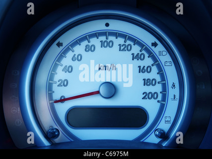 Detail der Drehzahlmesser im Auto Stockfoto