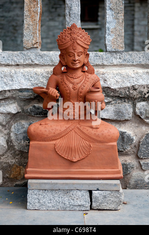 Eine traditionelle indische Göttin des Tones bei Anzeige gemacht Stockfoto