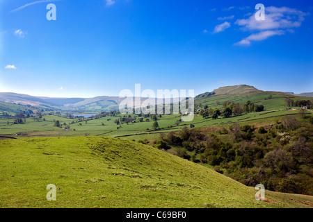 Von in der Nähe von Bainbridge, Wensleydale, nachschlagen Raydale in Richtung Semer Wasser und Wetter fiel auf der rechten Seite. Yorkshire Dales UK Stockfoto