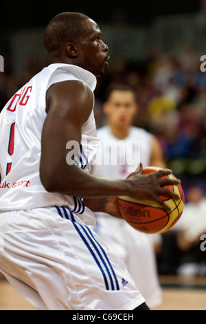 Luol DENG für Großbritannien, International Basketball spielen; Teil der Serie für die Olympiade 2012 in London bereitet. Stockfoto