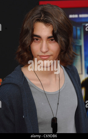 Blake Michael im Ankunftsbereich für MARS braucht Mütter Premiere, El Capitan Theatre, Los Angeles, CA 6. März 2011. Foto von: Elizabeth Goodenough/Everett Collection Stockfoto