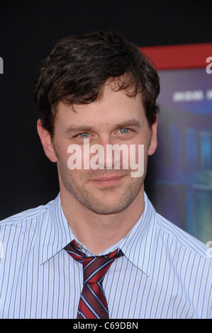 Tom Everett Scott im Ankunftsbereich für MARS braucht Mütter Premiere, El Capitan Theatre, Los Angeles, CA 6. März 2011. Foto von: Michael Germana/Everett Collection Stockfoto